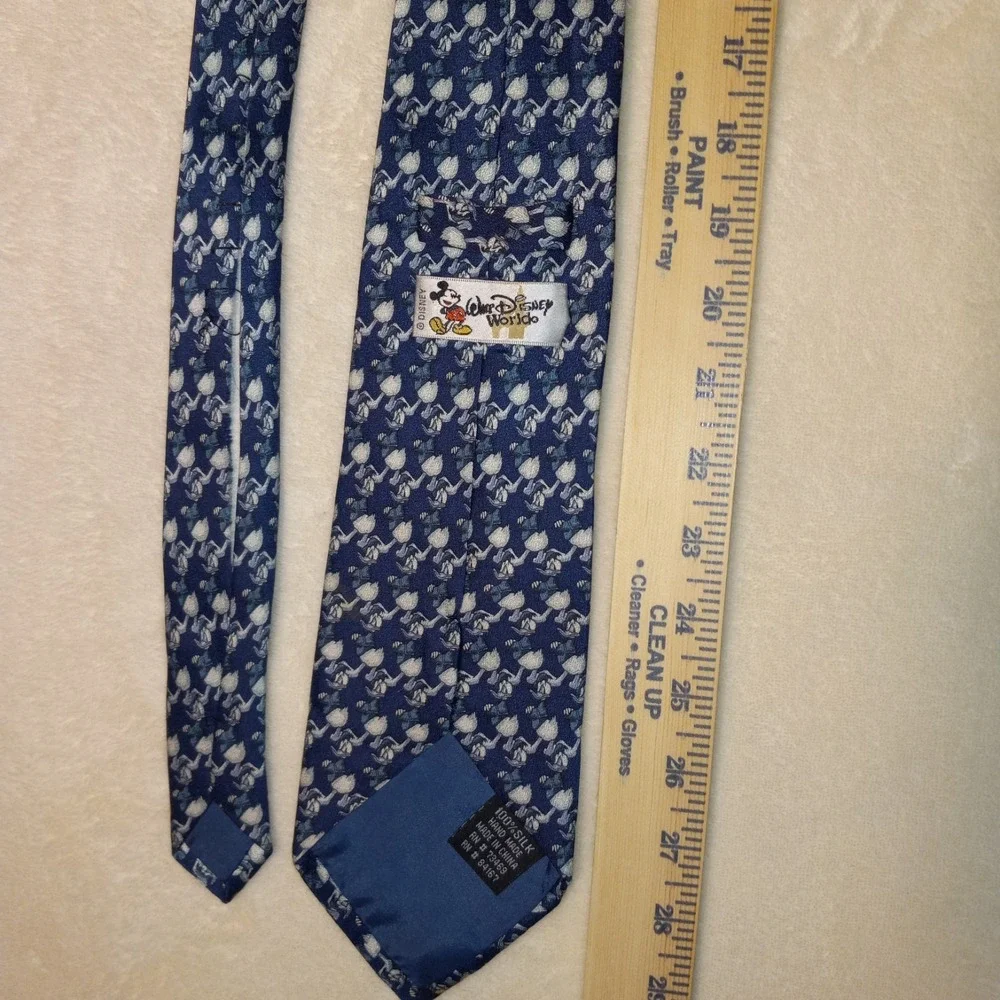 Walt Disney World Tie Mens Donald Duck Silk Hand Made Cartoon Character Necktie